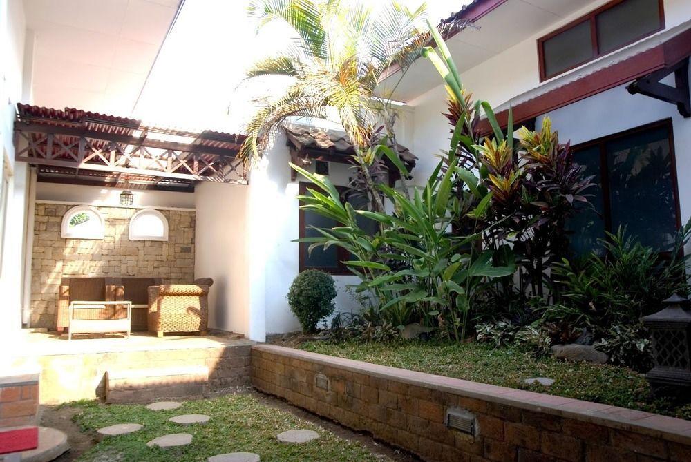Family Hotel Gradia 2 Batu  Buitenkant foto