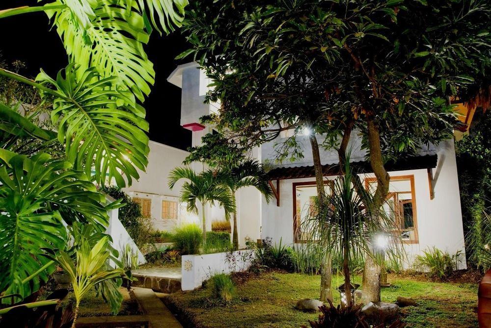 Family Hotel Gradia 2 Batu  Buitenkant foto